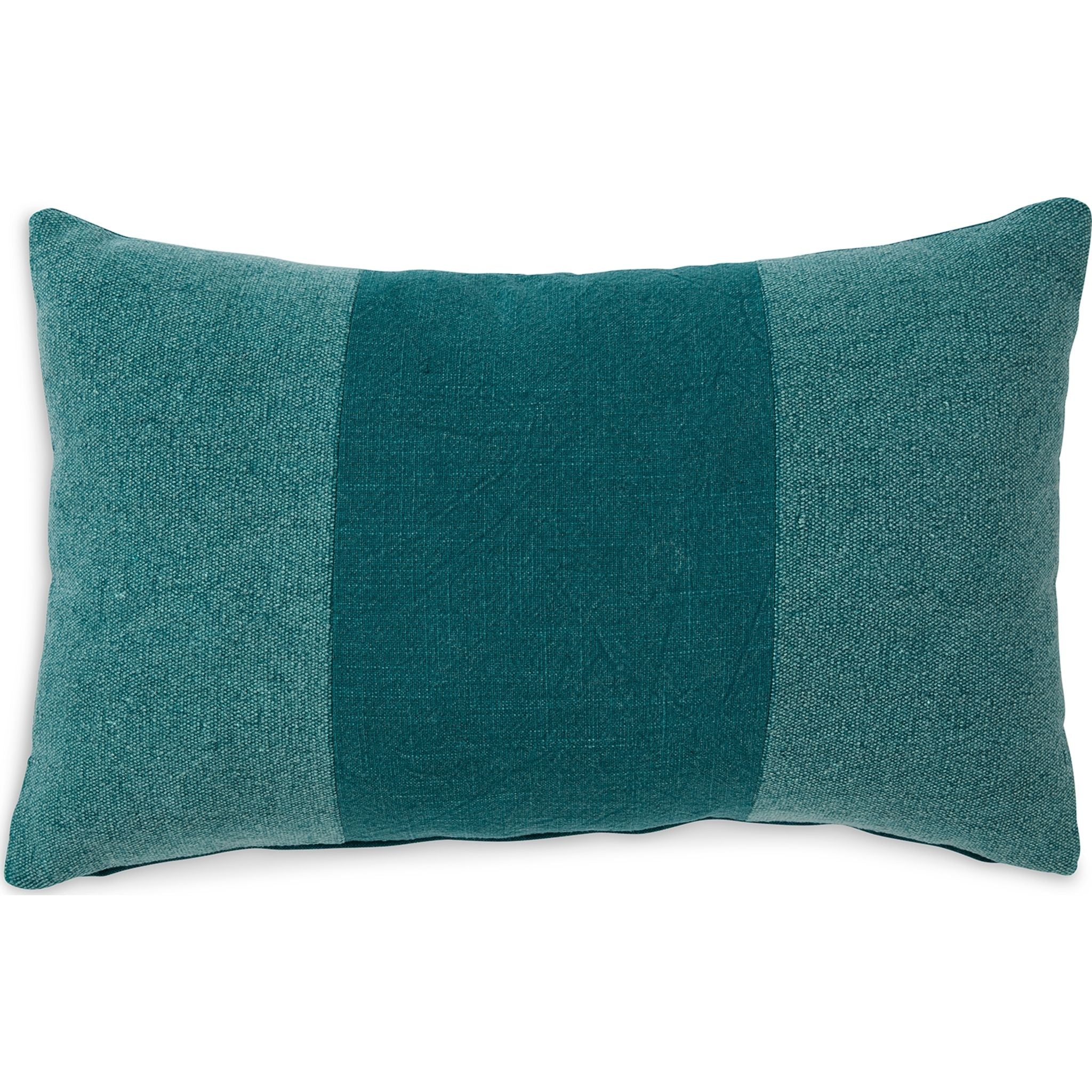 Dovinton Accent Pillow 22.00"